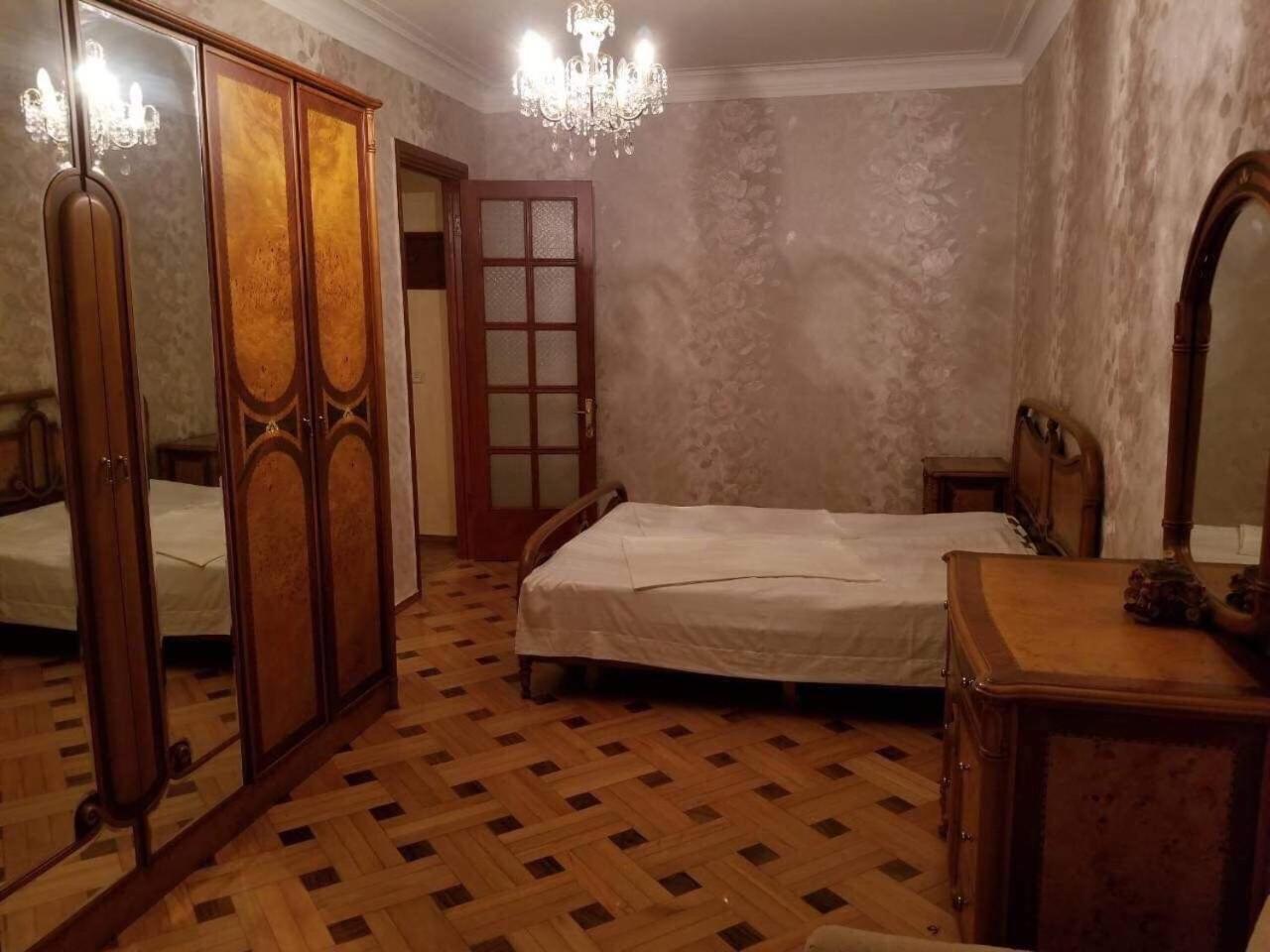 Apartment Irma Rustaveli 57 Batumi Esterno foto