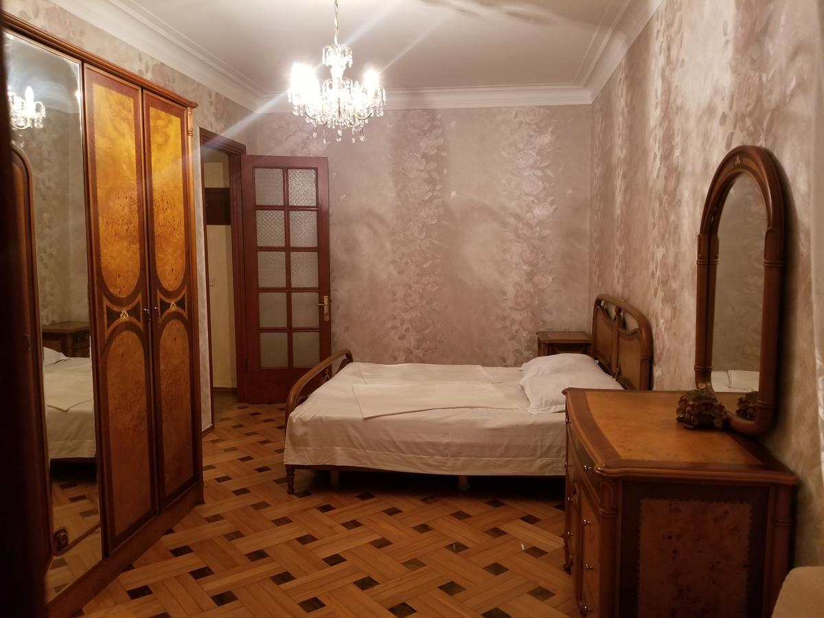 Apartment Irma Rustaveli 57 Batumi Esterno foto